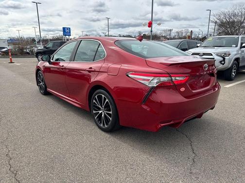 Supersonic Red 2019 Toyota Camry SE