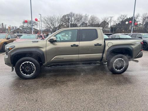 2025 Toyota Tacoma Hybrid TRD Off Road
