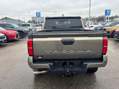 2025 Toyota Tacoma Hybrid TRD Off Road