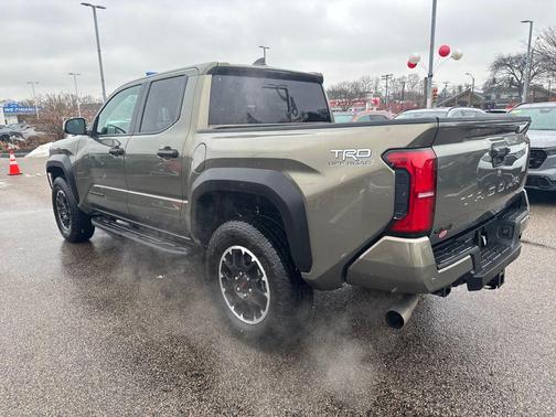 2025 Toyota Tacoma Hybrid TRD Off Road