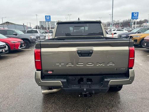 2025 Toyota Tacoma Hybrid TRD Off Road