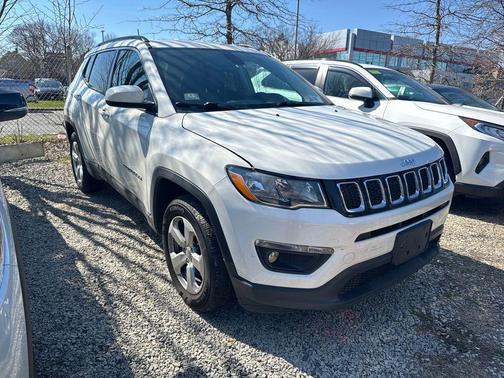 White Clearcoat 2019 Jeep Compass Latitude