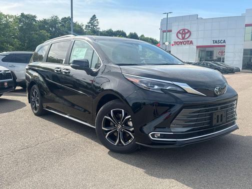 Midnight Black Metallic 2026 Toyota Sienna Platinum