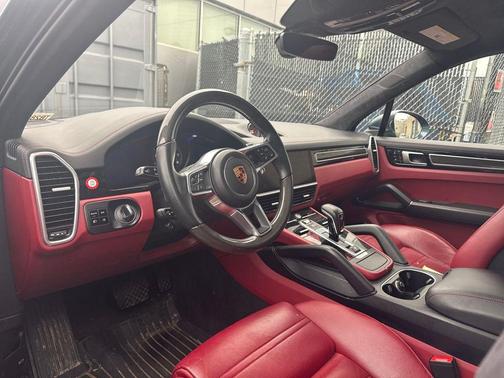2019 Porsche Cayenne Cayenne