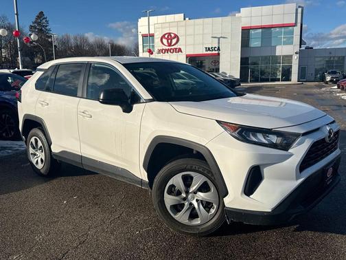 2022 Toyota RAV4 LE