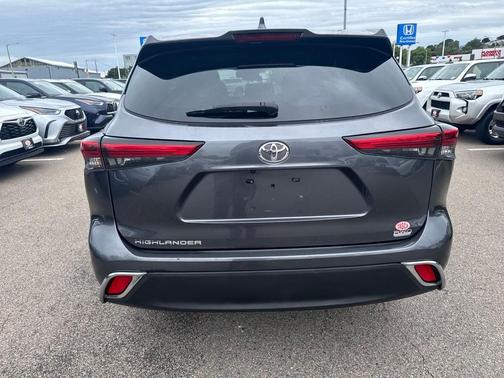 2021 Toyota Highlander L