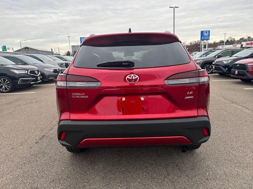 2026 Toyota Corolla Cross LE
