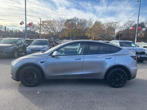 2025 Tesla Model Y Long Range Dual Motor All-Wheel Drive