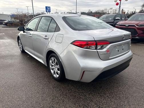 Classic Silver Metallic 2025 Toyota Corolla LE