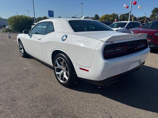 2016 Dodge Challenger SXT