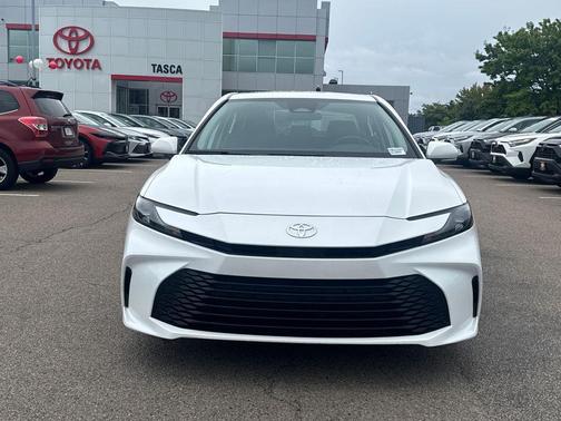 Ice Cap 2025 Toyota Camry LE