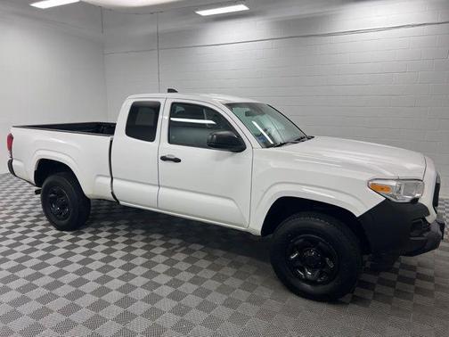 2020 Toyota Tacoma SR