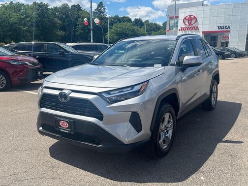 Silver Sky Metallic 2025 Toyota RAV4 XLE
