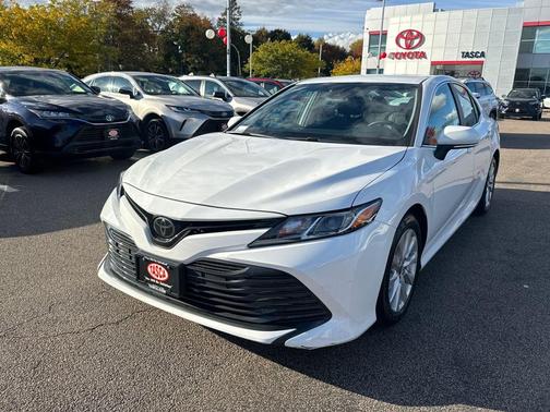 2020 Toyota Camry LE