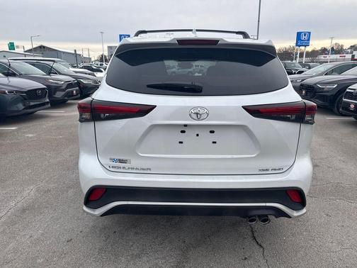 2026 Toyota Highlander XSE