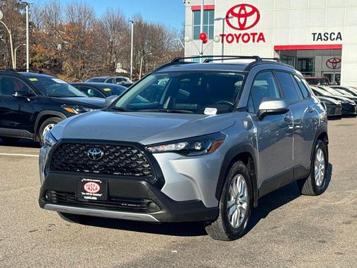 2024 Toyota Corolla Cross LE