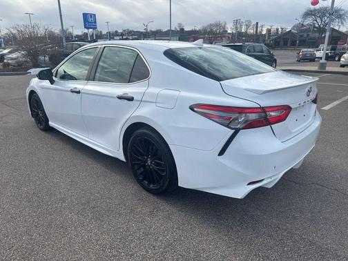 2019 Toyota Camry SE