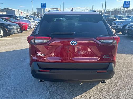 2024 Toyota RAV4 Hybrid XLE