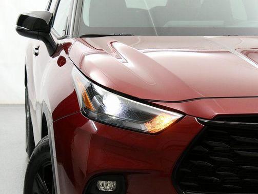 2024 Toyota Highlander Hybrid XLE