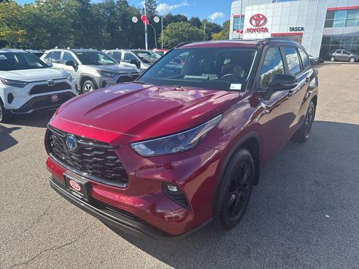 2024 Toyota Highlander Hybrid XLE