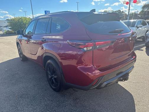 2024 Toyota Highlander Hybrid XLE
