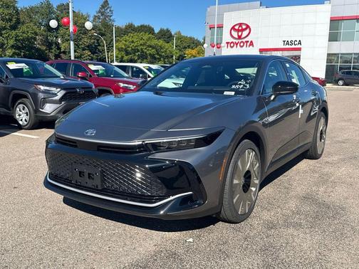 2026 Toyota Crown Platinum