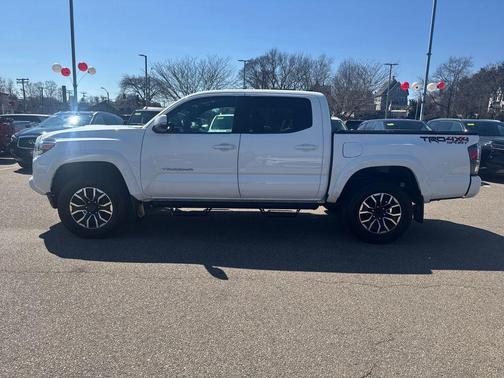 Super White 2021 Toyota Tacoma TRD Sport