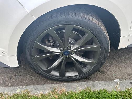 2018 Ford Edge Sport