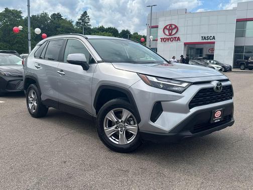 Silver Sky Metallic 2025 Toyota RAV4 XLE