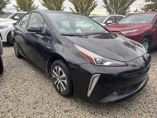 2019 Toyota Prius XLE