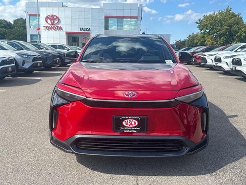 2025 Toyota bZ4X XLE