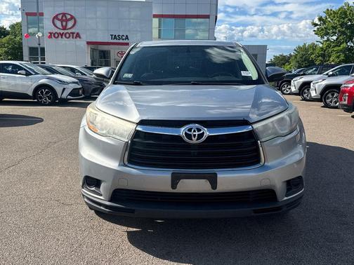 Silver Sky Metallic 2016 Toyota Highlander LE