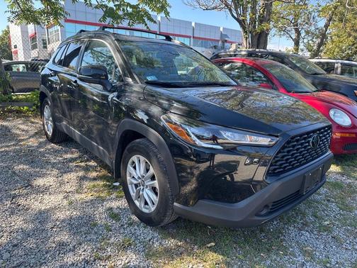 2022 Toyota Corolla Cross LE