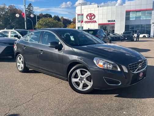 2013 Volvo S60 T5