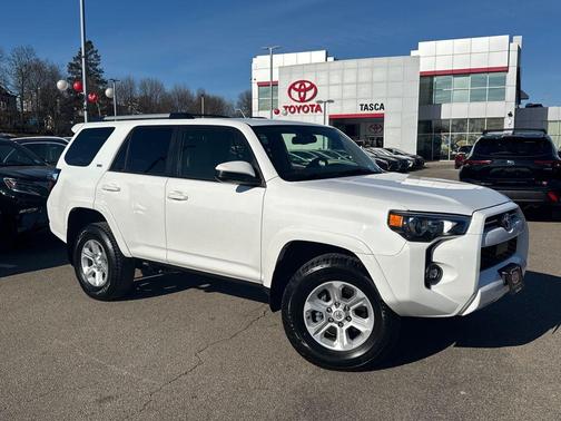 2024 Toyota 4Runner SR5