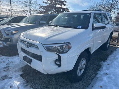 2024 Toyota 4Runner SR5
