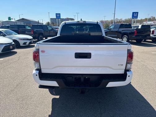 Ice Cap 2023 Toyota Tacoma TRD Sport