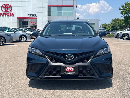 Galactic Aqua Mica 2021 Toyota Camry SE
