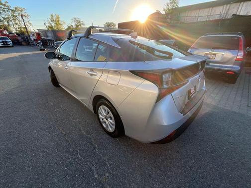 2019 Toyota Prius LE