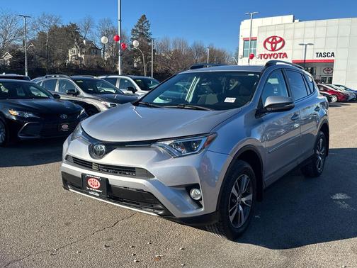 2018 Toyota RAV4 XLE