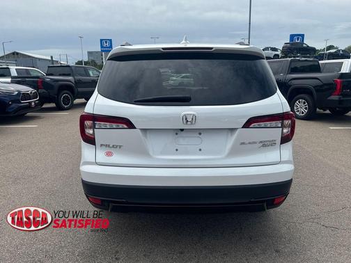 2022 Honda Pilot AWD Black Edition