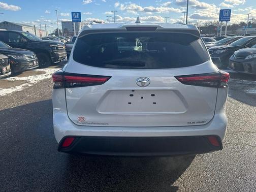 2023 Toyota Highlander XLE