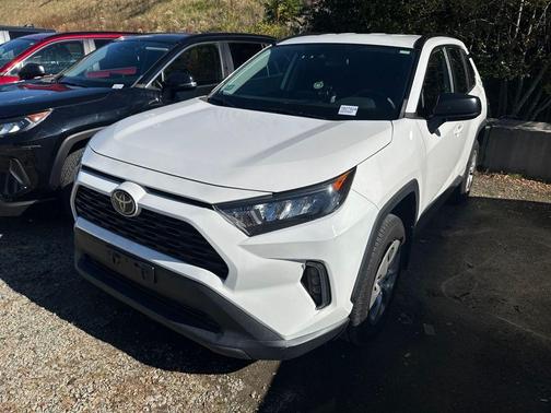 2020 Toyota RAV4 LE
