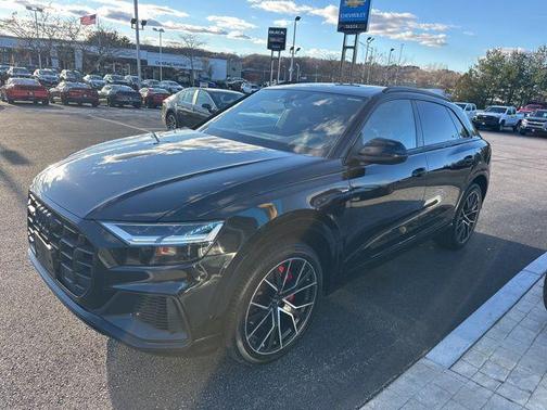 2021 Audi Q8 55 Premium Plus