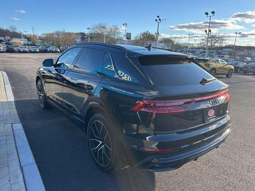 2021 Audi Q8 55 Premium Plus