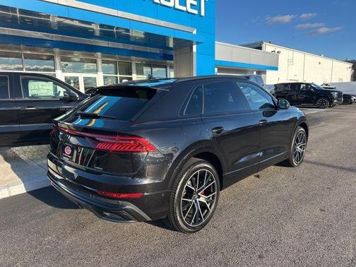 2021 Audi Q8 55 Premium Plus