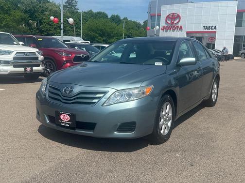 Aloe Green Metallic 2011 Toyota Camry LE