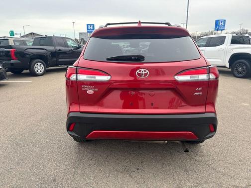 2023 Toyota Corolla Cross LE