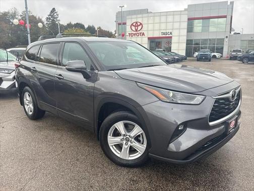 2022 Toyota Highlander LE