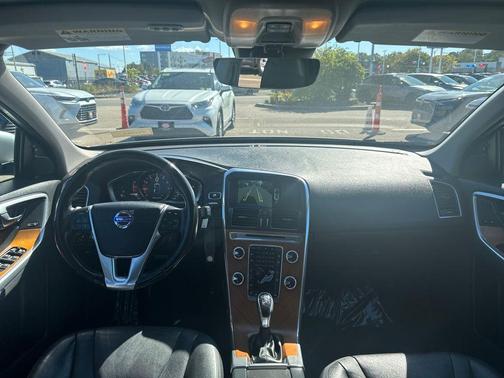 2017 Volvo XC60 T5 Inscription
